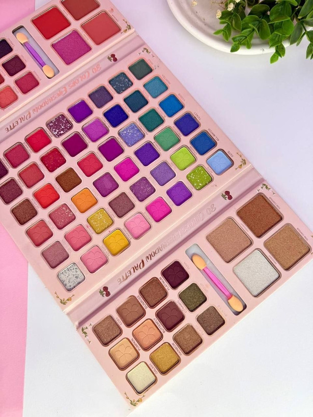 سایه کتابی آیگودوکو